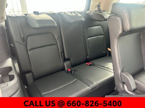 Used 2025 Nissan Pathfinder SL image 8