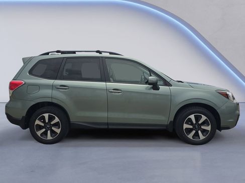 Used 2018 Subaru Forester 2.5i Premium w/ Protection Package #3A AWD/4WD image 7