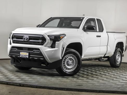 Used 2024 Toyota Tacoma SR RWD image 2
