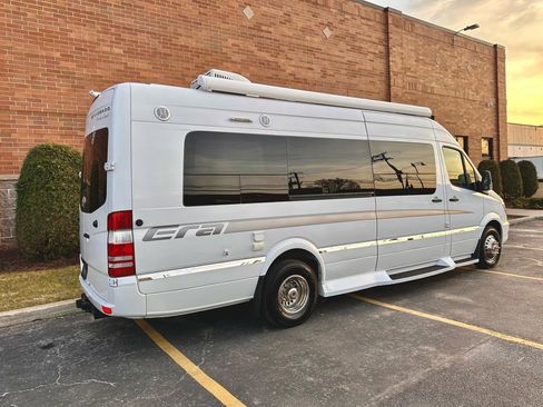 Used 2014 Mercedes-Benz Sprinter 3500 image 27