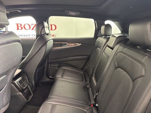 Used 2019 Lincoln Nautilus Reserve image 13