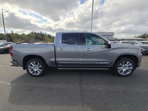 New 2026 Chevrolet Silverado 1500 High Country AWD/4WD image 2