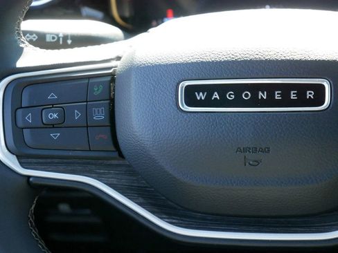 Used 2023 Jeep Wagoneer Series III w/ Flexible Seating Group image 18