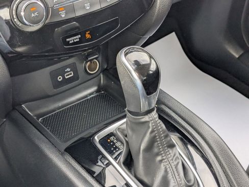 Certified 2020 Nissan Rogue Sport S image 22