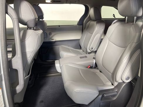 Certified 2023 Toyota Sienna XLE image 13