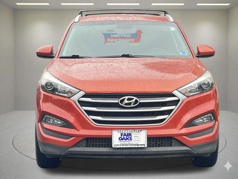 Used 2017 Hyundai Tucson SE AWD/4WD image 3