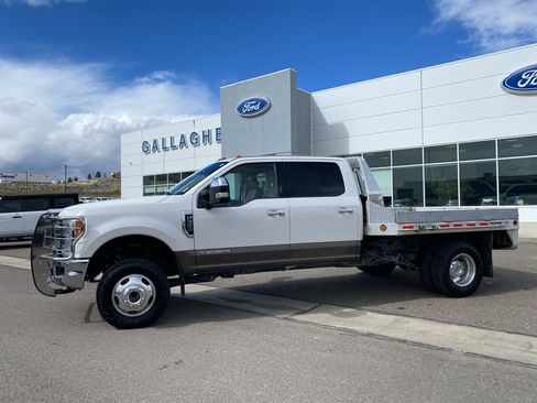 Used 2017 Ford F350 Lariat w/ Lariat Ultimate Package AWD/4WD image 25