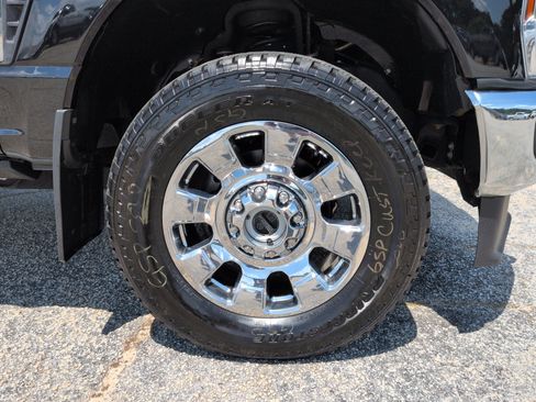Used 2024 Ford F250 Lariat w/ Chrome Package AWD/4WD image 9