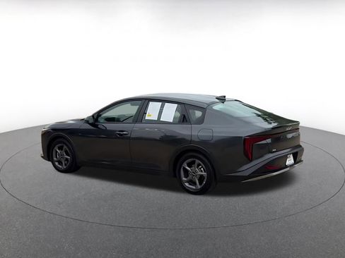 Used 2025 Kia K4 LXS image 10