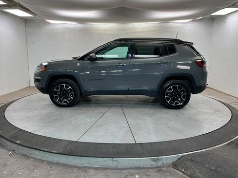 Used 2020 Jeep Compass Trailhawk image 2
