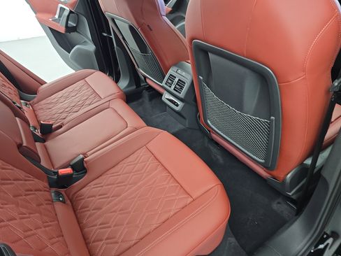 New 2025 Audi SQ5 Prestige image 11