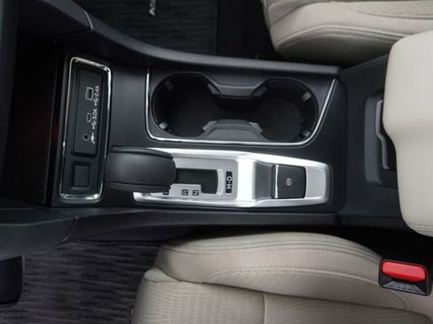 Certified 2025 Subaru Ascent Premium AWD/4WD image 30