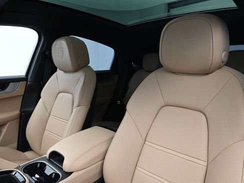 New 2026 Porsche Cayenne E-Hybrid Coupe image 5