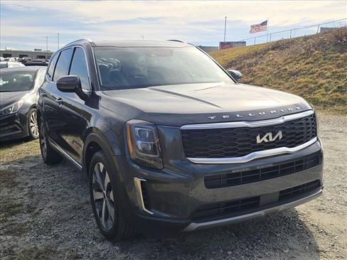 Used 2022 Kia Telluride EX w/ EX Premium Package image 1