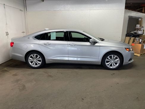 Used 2018 Chevrolet Impala LT w/ LT Leather Package image 4