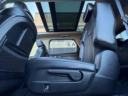 Used 2023 Kia Sorento SX image 20