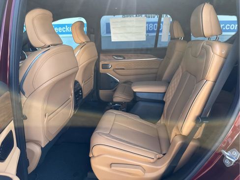 New 2026 Jeep Grand Cherokee L Summit AWD/4WD image 39
