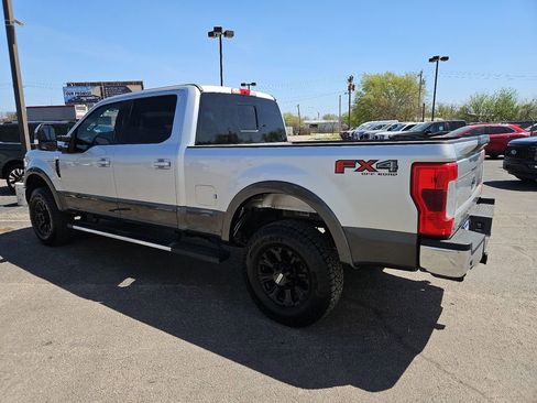 Used 2018 Ford F250 Lariat w/ Lariat Value Package image 7