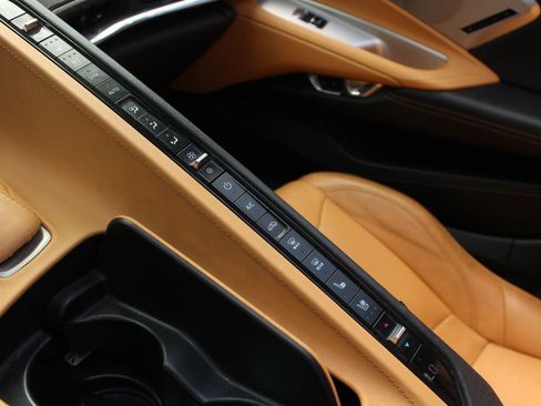 Used 2020 Chevrolet Corvette Stingray Premium Cpe w/ 3LT Preferred Equipment Group RWD image 33