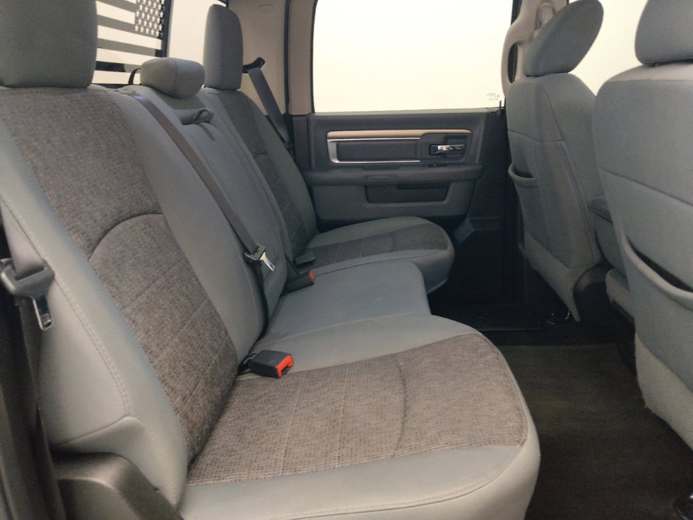 Used 2017 RAM 1500 Big Horn RWD image 19