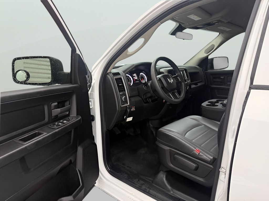 Used 2022 RAM 1500 Tradesman RWD image 9