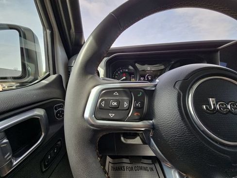 Used 2024 Jeep Wrangler Unlimited Sahara AWD/4WD image 11