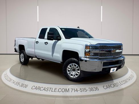 Used 2019 Chevrolet Silverado 2500 W/T w/ WT Convenience Package RWD image 3