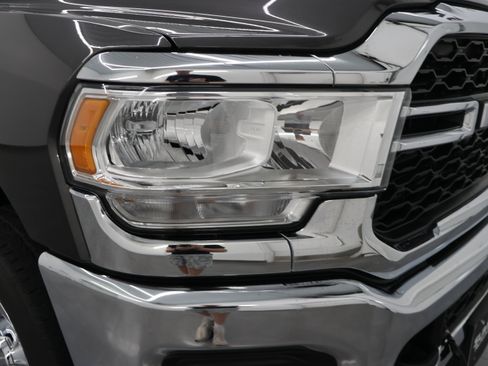 Used 2024 RAM 2500 Tradesman w/ Chrome Appearance Group AWD/4WD image 24