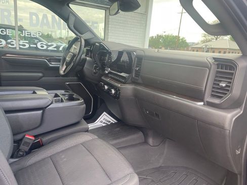 Used 2023 GMC Sierra 1500 SLE AWD/4WD image 30