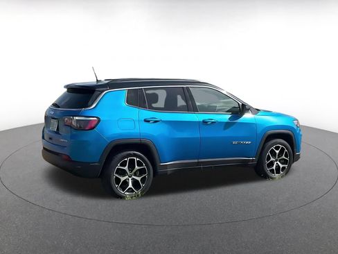 Used 2025 Jeep Compass Limited AWD/4WD image 12