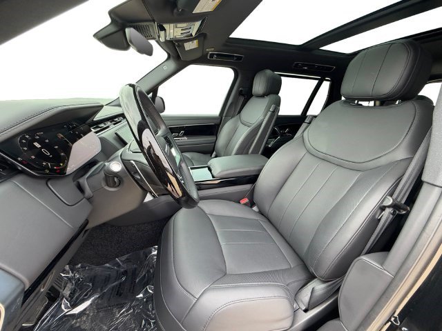 Used 2025 Land Rover Range Rover Long Wheelbase SE AWD/4WD image 10