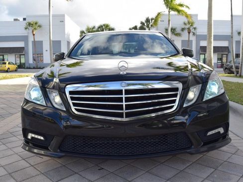 Used 2010 Mercedes-Benz E 350 4MATIC Sedan image 37