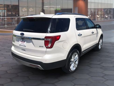 Used 2017 Ford Explorer Limited w/ Equipment Group 301A AWD/4WD image 11