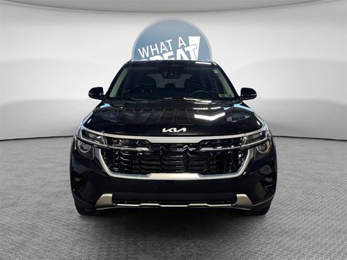 Certified 2024 Kia Seltos EX image 9