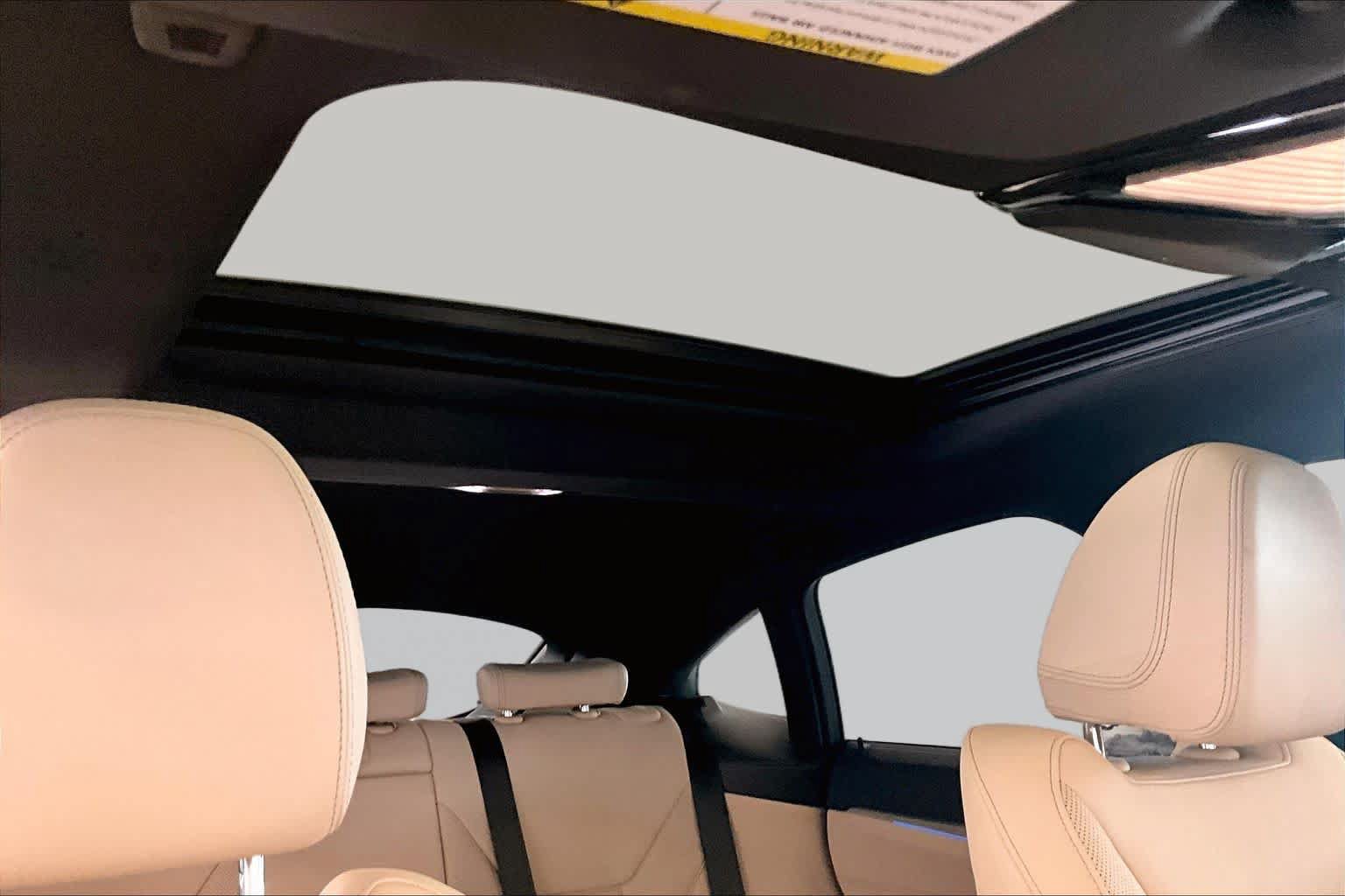Used 2023 BMW i4 eDrive35 w/ Premium Package RWD image 13