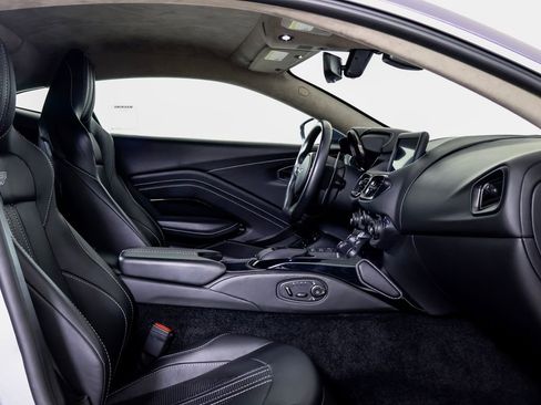 Used 2020 Aston Martin V8 Vantage Coupe RWD image 7