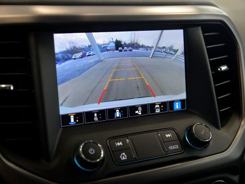 Used 2022 GMC Acadia AT4 w/ Technology Package image 20