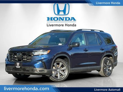 Certified 2025 Honda Pilot Sport