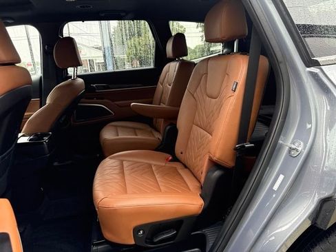 Used 2023 Kia Telluride EX X-Line AWD/4WD image 16