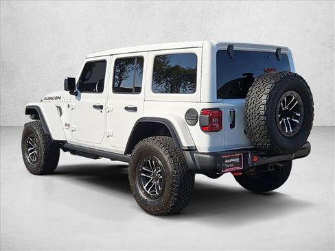 Used 2026 Jeep Wrangler Unlimited Rubicon AWD/4WD image 8