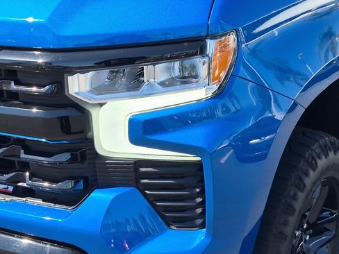 Used 2023 Chevrolet Silverado 1500 LT Trail Boss w/ Protection Package AWD/4WD image 6