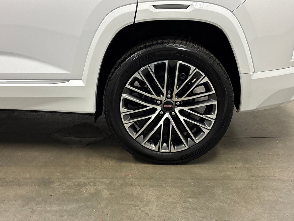 New 2026 GMC Terrain Denali AWD/4WD image 11