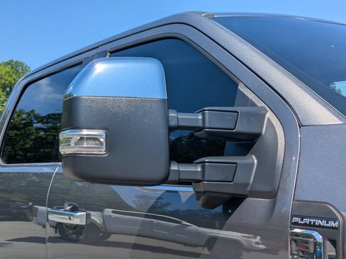Used 2026 Ford F250 Platinum w/ Platinum Plus Package AWD/4WD image 13