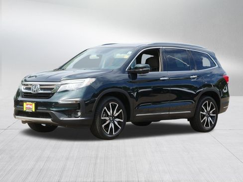 Used 2020 Honda Pilot Touring image 3