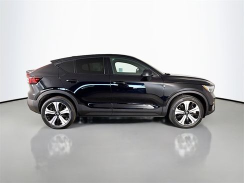 Certified 2023 Volvo C40 P8 Recharge Plus image 8