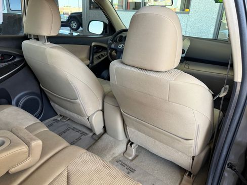 Used 2011 Toyota RAV4 2WD w/ Base L4 Extra Value Pkg image 26