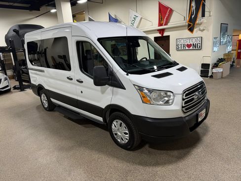 Used 2019 Ford Transit 150 XLT RWD image 13