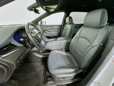 Used 2024 Buick Enclave Premium image 13