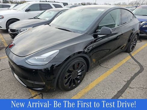 Used 2023 Tesla Model Y Long Range image 1
