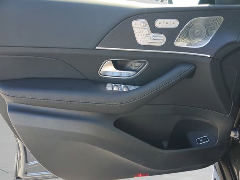 Certified 2026 Mercedes-Benz GLS 450 4MATIC image 16